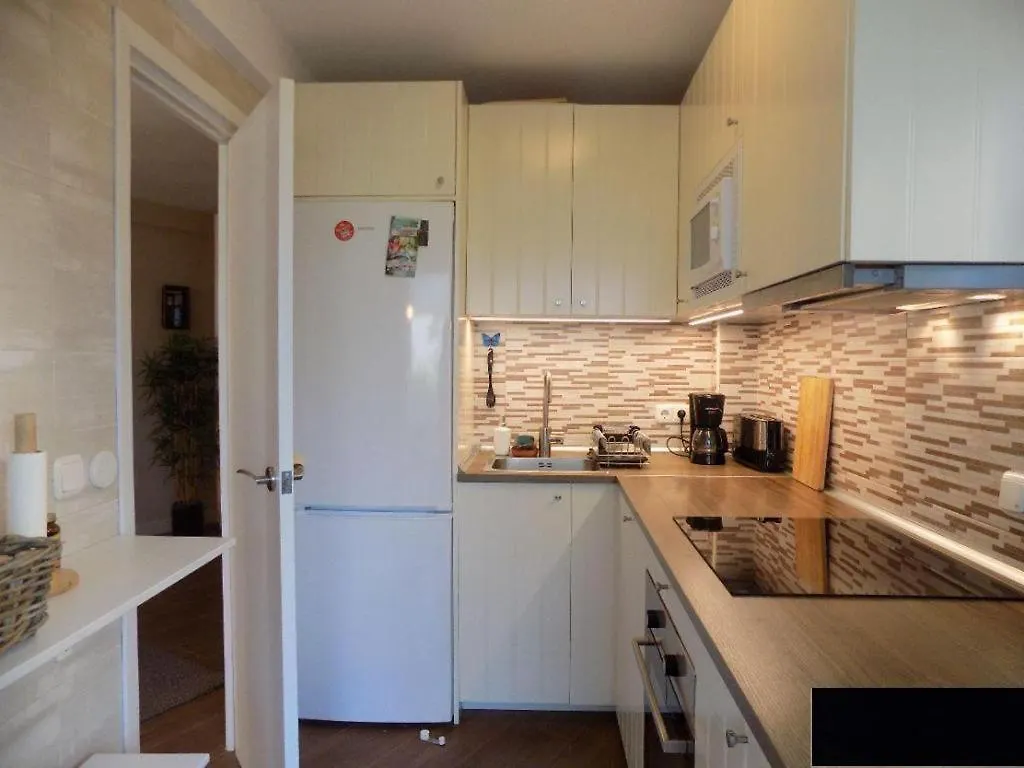 Apartamento Precioso apartamento junto a playa y con piscina. Málaga