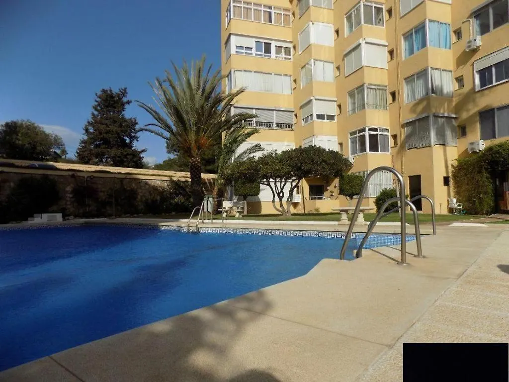 Apartamento Precioso apartamento junto a playa y con piscina. Málaga