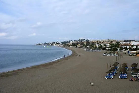 Apartamento Precioso apartamento junto a playa y con piscina. Málaga España