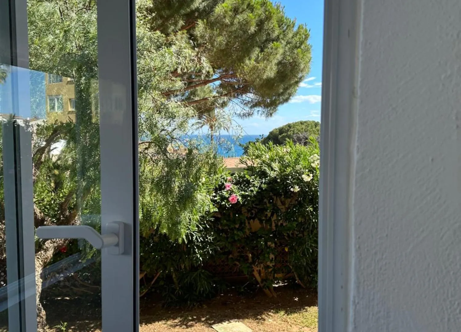Апартаменты Precioso Apartamento Junto A Playa Y Con Piscina. Малага